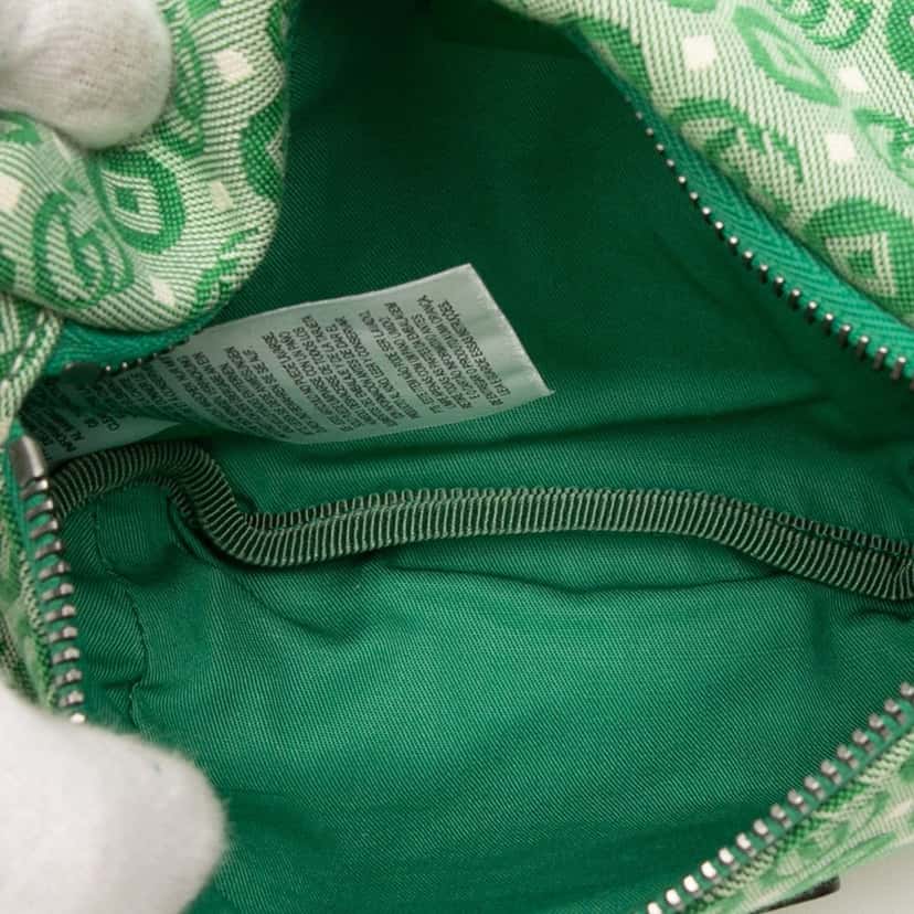 Gucci Kids GG Canvas Stars Web Belt Bag Green Very good condition - Model View