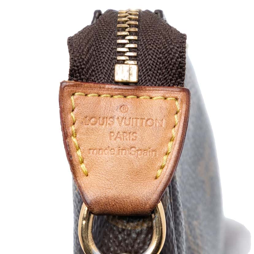 Louis Vuitton Monogram Mini Pochette Accessoires Brown Very good condition - Box View