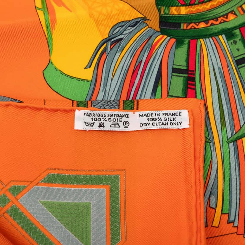 Hermès Cuirs Du Desert Silk Scarf 90 Orange Very good condition - Box View