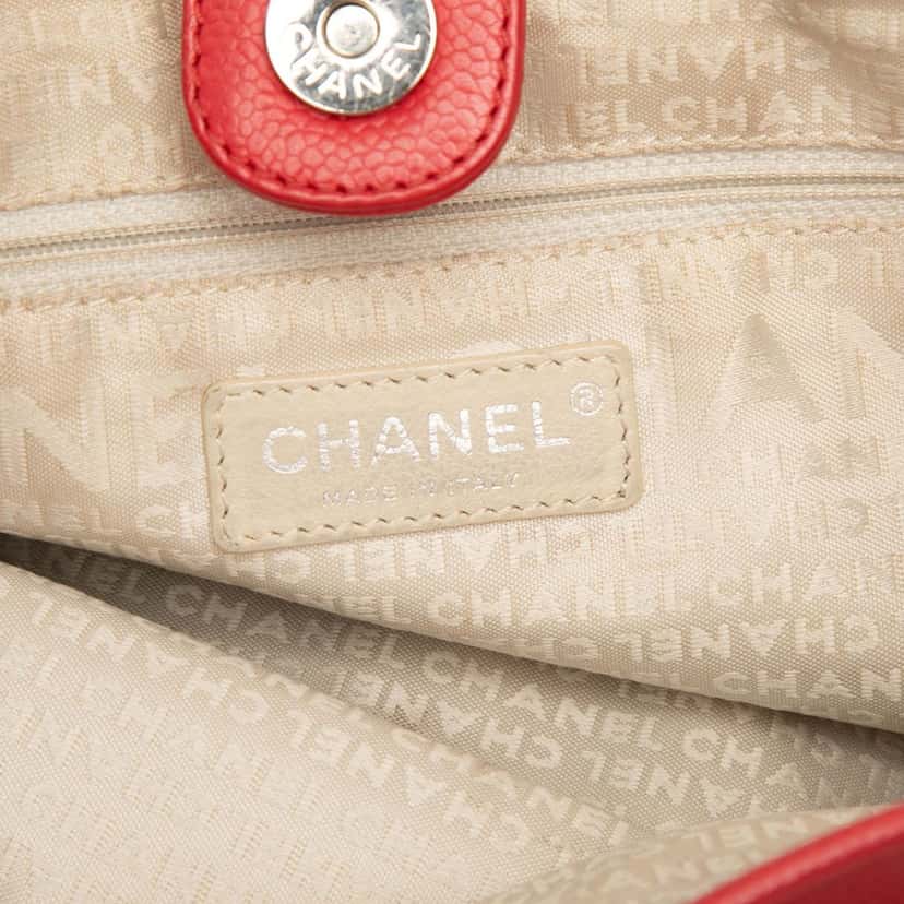 Chanel Woven Caviar CC Charm Tote Red Leather Very good condition - Box View