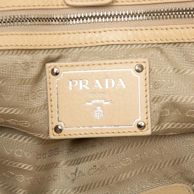 Prada Vitello Daino Tote Beige Leather Very good condition - Box View