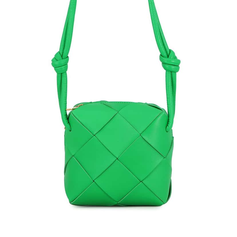 Bottega Veneta Mini Lambskin Intreccio Cassette Camera Bag Green Leather Very good condition - Front View