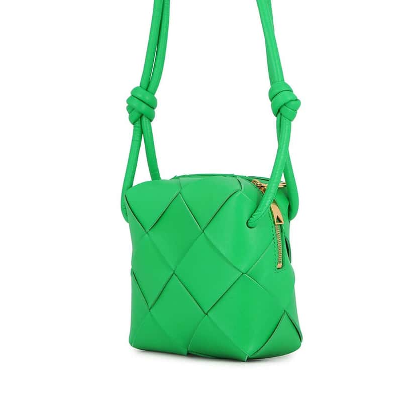 Bottega Veneta Mini Lambskin Intreccio Cassette Camera Bag Green Leather Very good condition - Back View