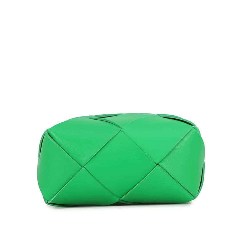 Bottega Veneta Mini Lambskin Intreccio Cassette Camera Bag Green Leather Very good condition - Inside View
