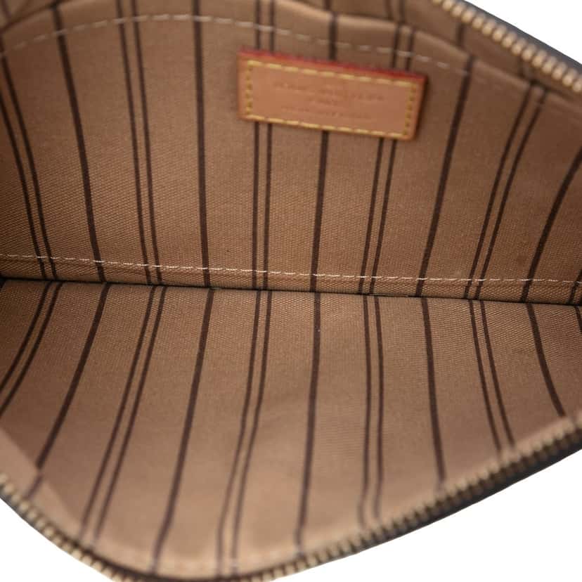 Louis Vuitton Monogram Neverfull MM Pouch Brown Very good condition - Model View