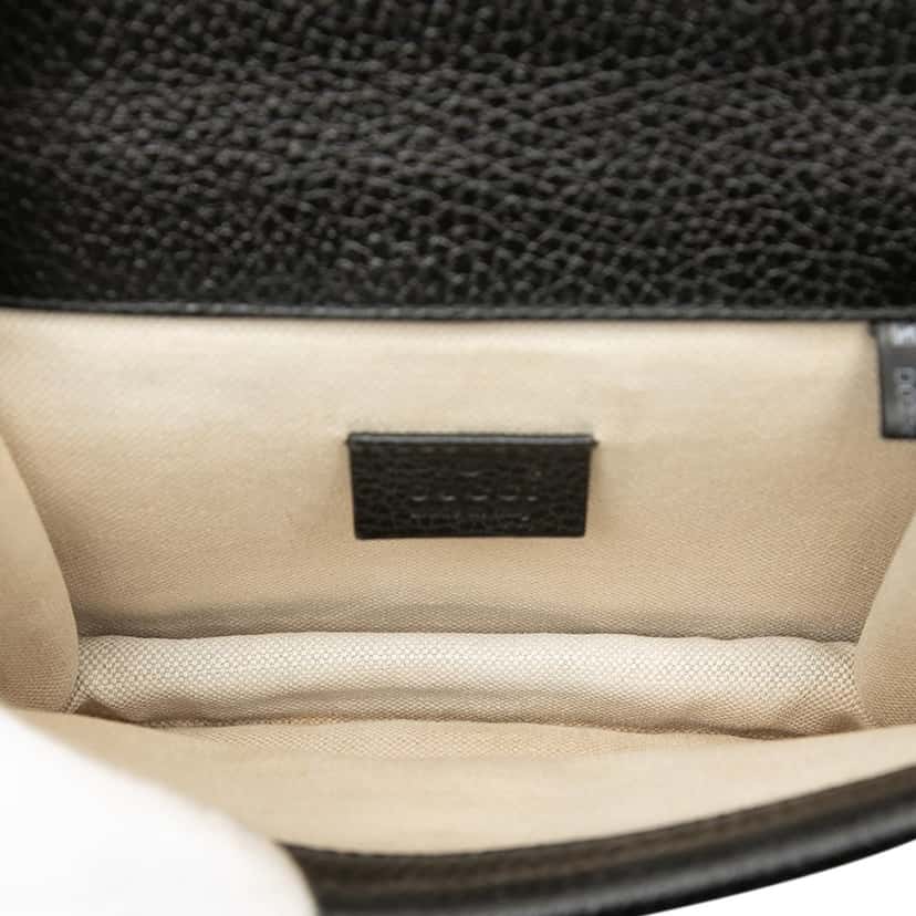 Gucci Small Leather Dionysus  Crossbody Black Leather Very good condition - Model View