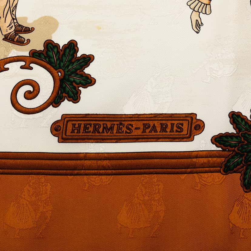 Hermès Joies d Hiver Silk Scarf White Very good condition - Inside View