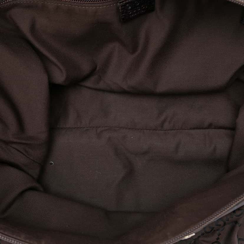 Gucci GG Nylon Crossbody Brown Very good condition - Model View