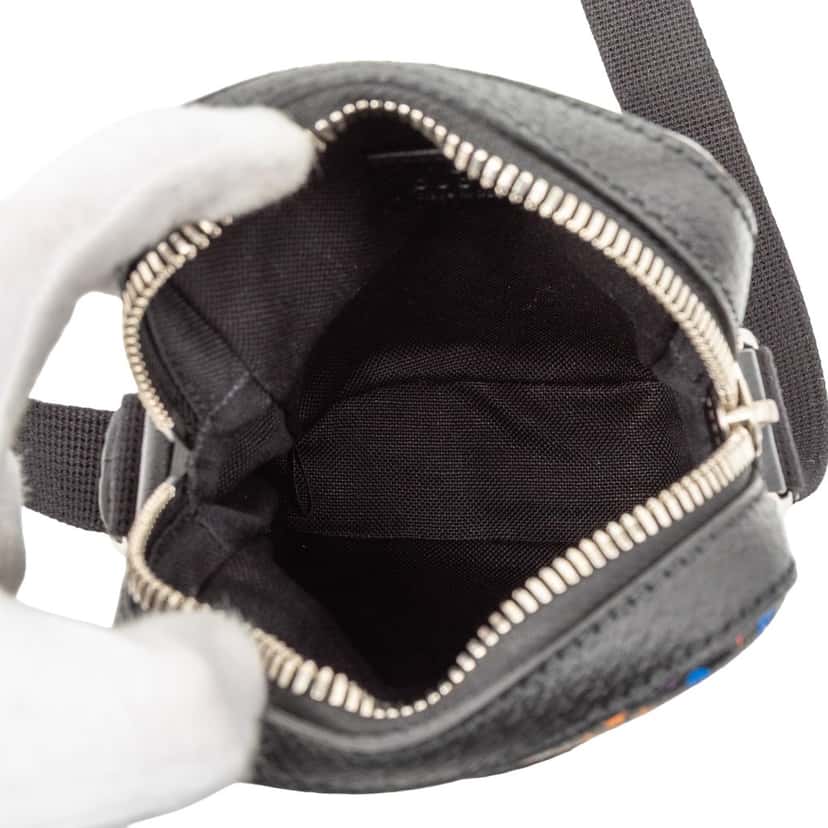 Gucci GG Supreme Psychedelic Crossbody Black Very good condition - Model View