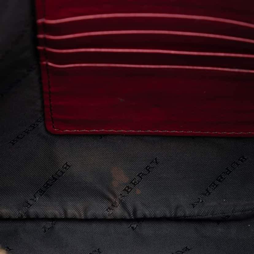 Burberry House Check Canvas Derby Peyton Crossbody Brown Very good condition - Model View