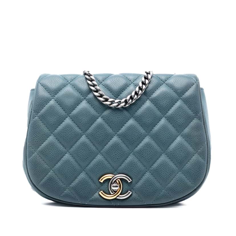 Chanel Small Quilted Caviar Casual Pocket Flap Blue Leather Very good condition - Front View