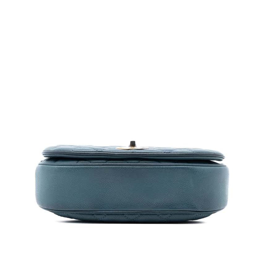 Chanel Small Quilted Caviar Casual Pocket Flap Blue Leather Very good condition - Inside View