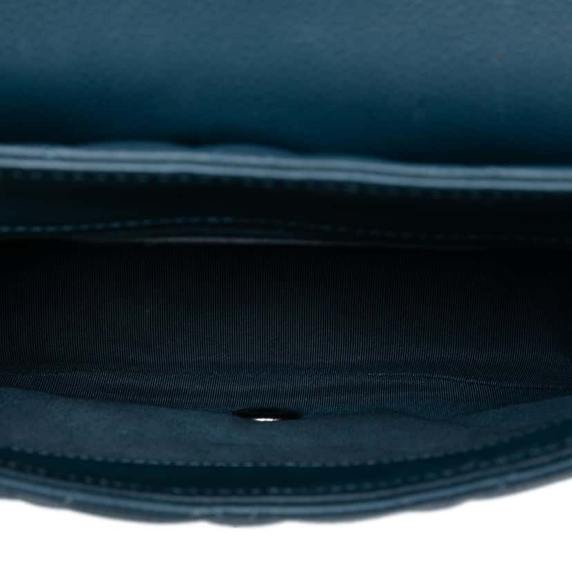 Chanel Small Quilted Caviar Casual Pocket Flap Blue Leather Very good condition - Model View