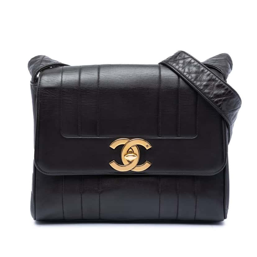 Chanel CC Vertical Quilt Lambskin Flap Black Leather Very good condition - Front View