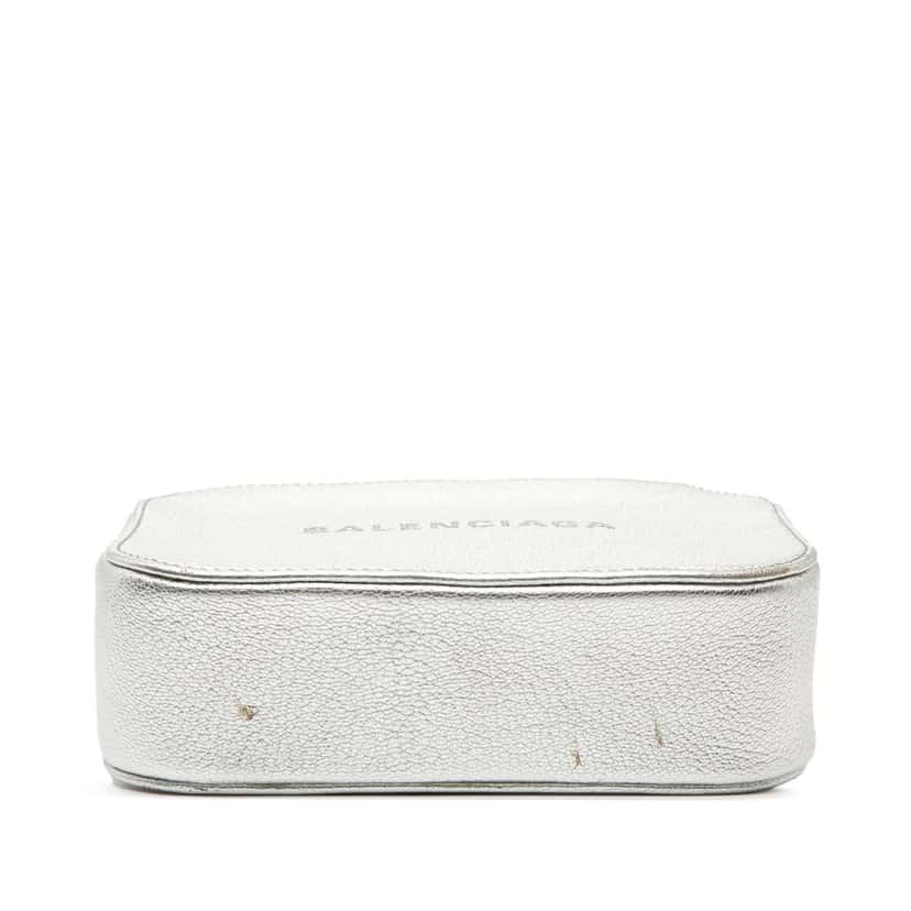 Balenciaga XS Metallic Leather Everyday Camera Bag Silver Leather Very good condition - Inside View