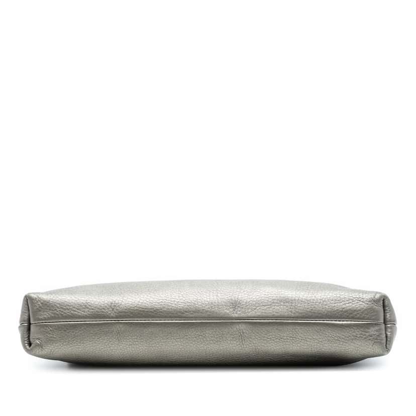 Gucci Metallic Leather Sienna Tassel Clutch Gold Leather Very good condition - Inside View