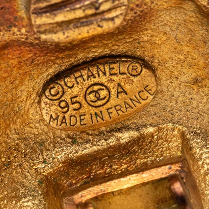 Chanel CC Gold Plated Enamel Clip On Earrings Gold Metal Very good condition - Inside View