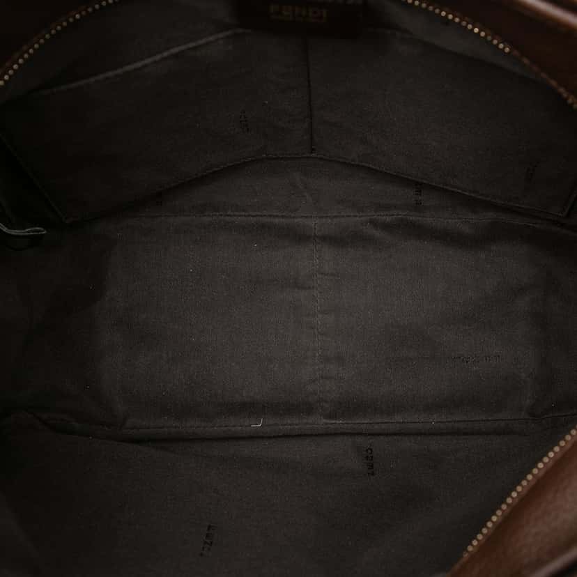 Fendi Zucca Canvas Grande Shopping Tote Brown Very good condition - Model View