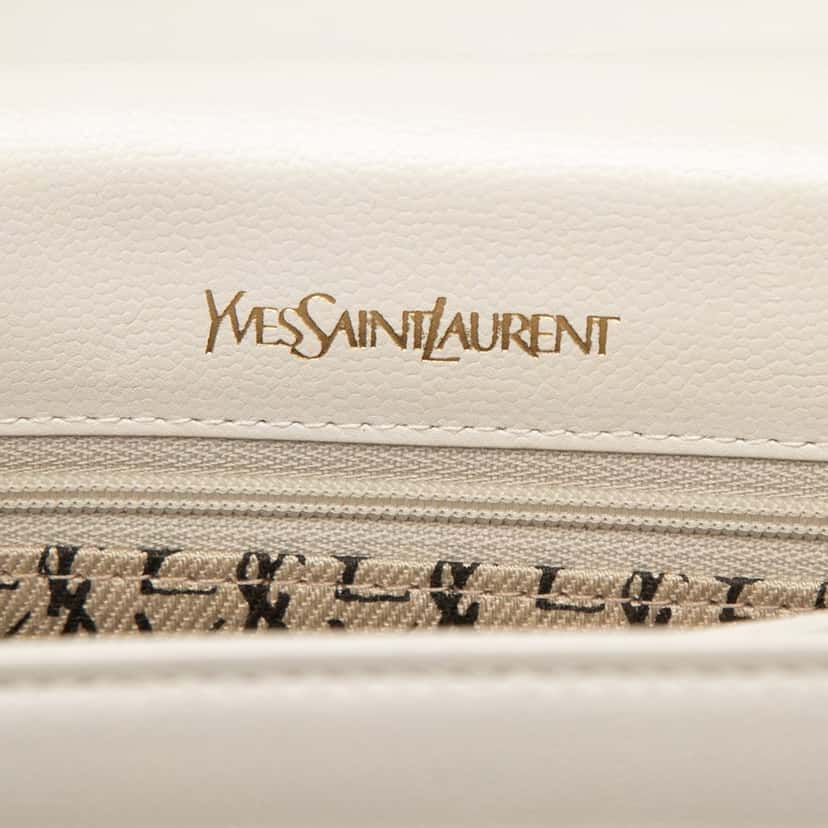 Saint Laurent Embossed Logo Leather Flap Shoulder Bag White Leather Very good condition - Box View