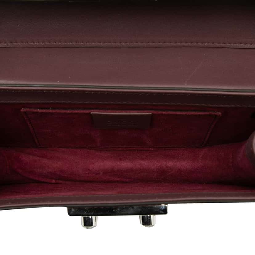 Gucci Smooth Calfskin Lady Lock Clutch Red Leather Very good condition - Model View