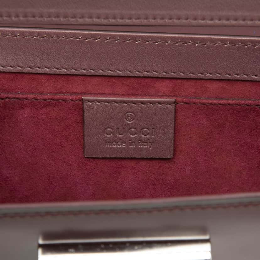 Gucci Smooth Calfskin Lady Lock Clutch Red Leather Very good condition - Box View