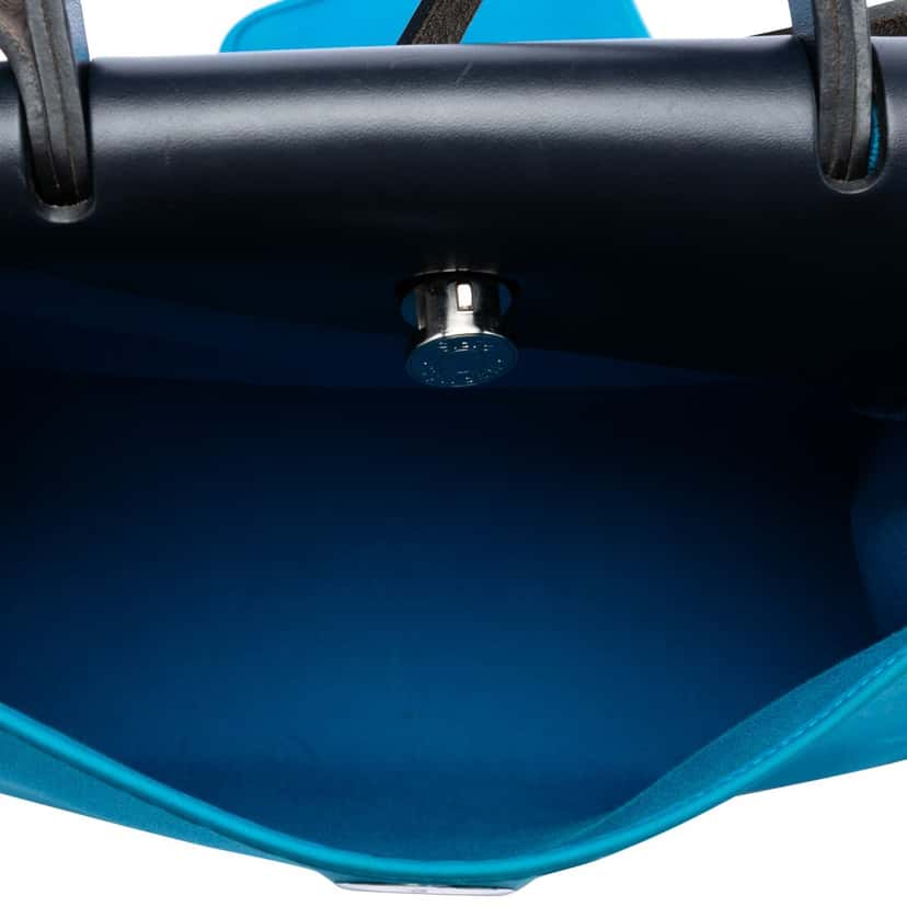 Hermès Toile Herbag Zip 31 Blue Very good condition - Model View