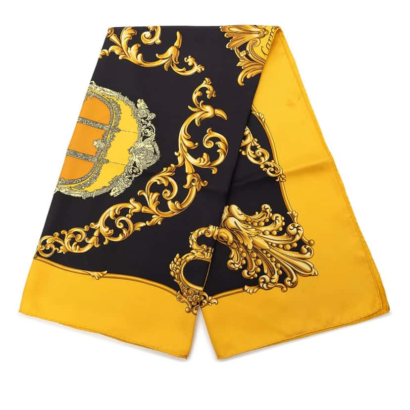 Hermès Carrosses d Or Silk Scarf Yellow Very good condition - Front View