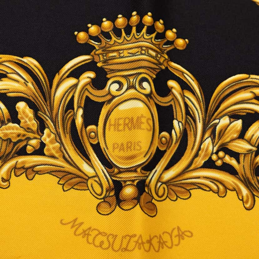 Hermès Carrosses d Or Silk Scarf Yellow Very good condition - Inside View