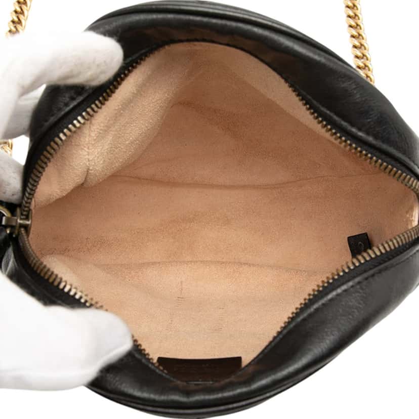 Gucci Mini GG Marmont Matelasse Leather Round Crossbody Black Leather Very good condition - Model View