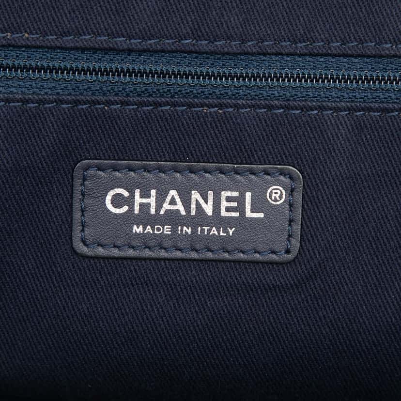 Chanel Large Canvas Logo Deauville Shopping Tote Blue Very good condition - Box View