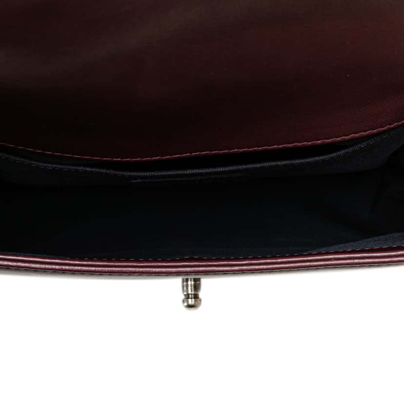 Chanel Old Medium Velvet and Tweed Boy Flap Red Very good condition - Model View