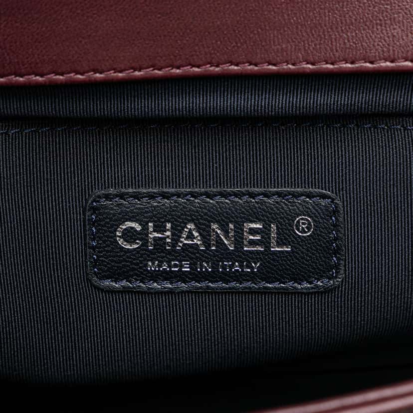 Chanel Old Medium Velvet and Tweed Boy Flap Red Very good condition - Box View