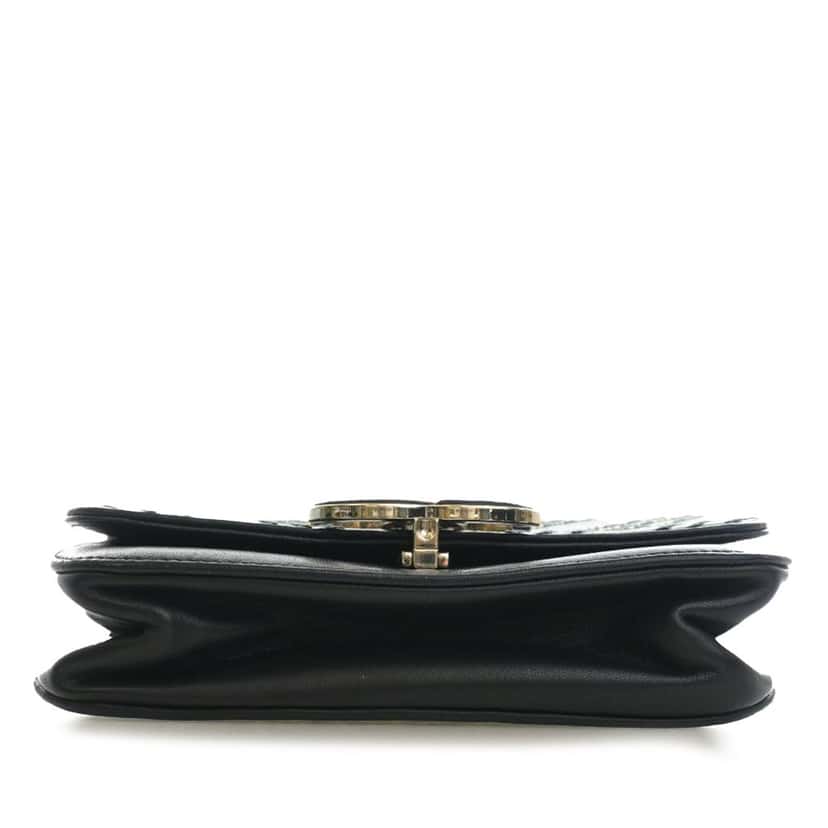 Chanel Small Chevron Sheepskin Subtle Flap Black Leather Very good condition - Inside View