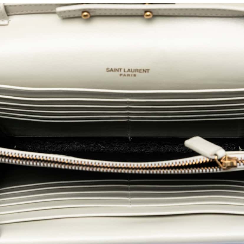Saint Laurent Leather Monogram Sulpice Chain Wallet White Leather Very good condition - Model View