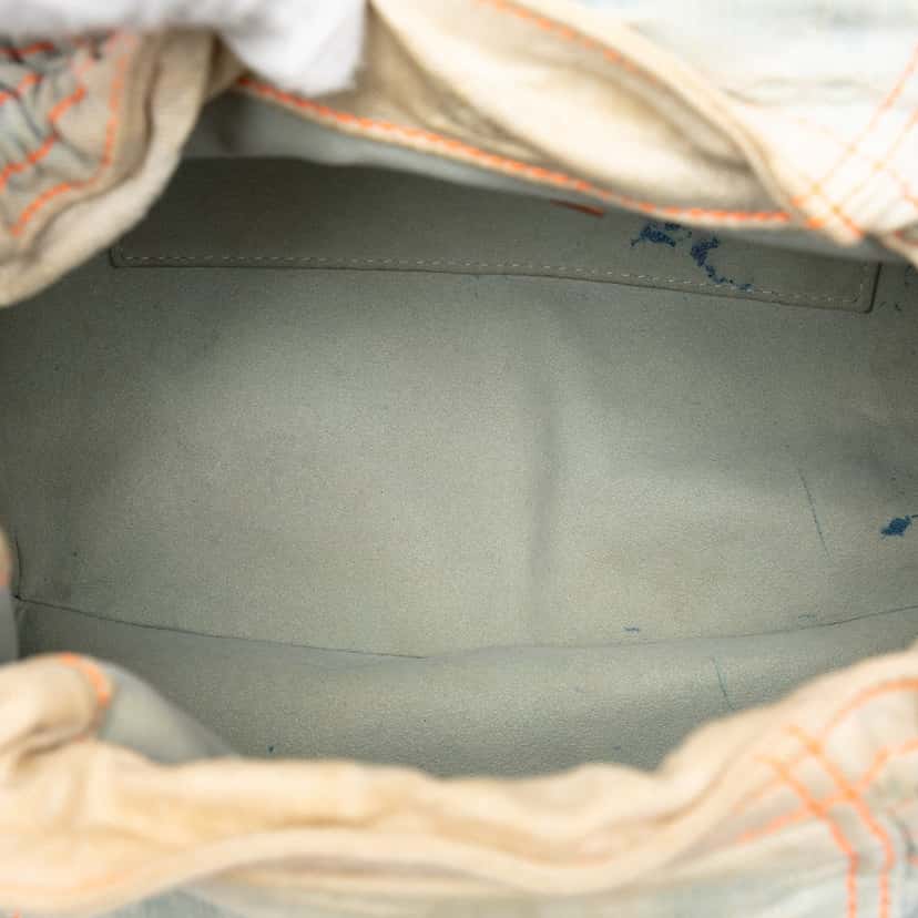 Louis Vuitton Monogram Denim Sunshine Blue Good condition - Model View