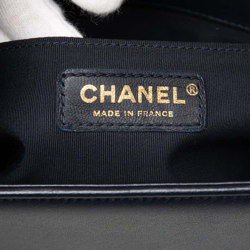 Chanel Old Medium Quilted Lambskin Boy Flap Black Leather Very good condition - Box View