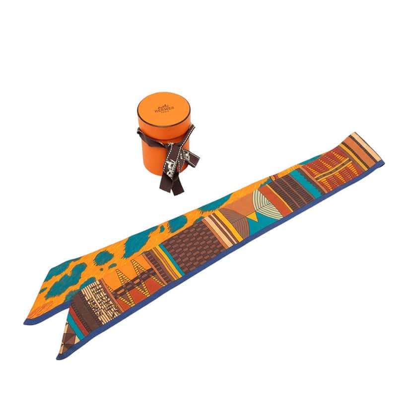 Hermès Pelages et Camouflage Silk Twilly Scarf Orange Very good condition - Box View