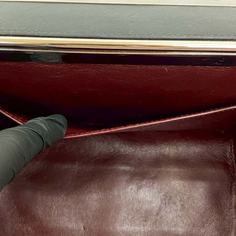 Chanel Quilted Lambskin Box Vanity Bag Black Leather Very good condition - Model View