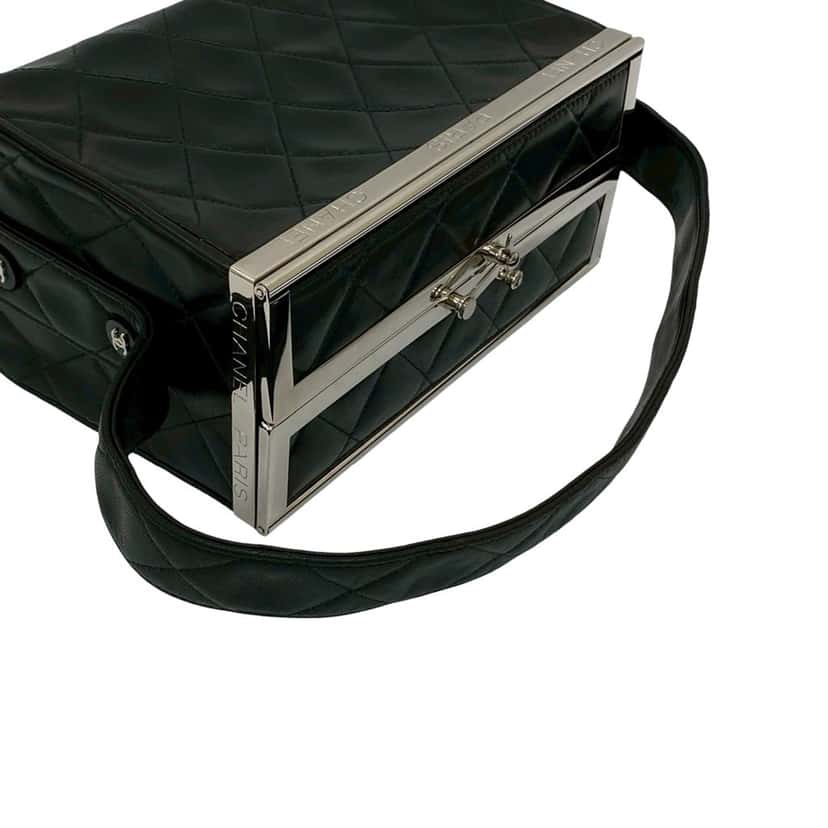 Chanel Quilted Lambskin Box Vanity Bag Black Leather Very good condition - Box View