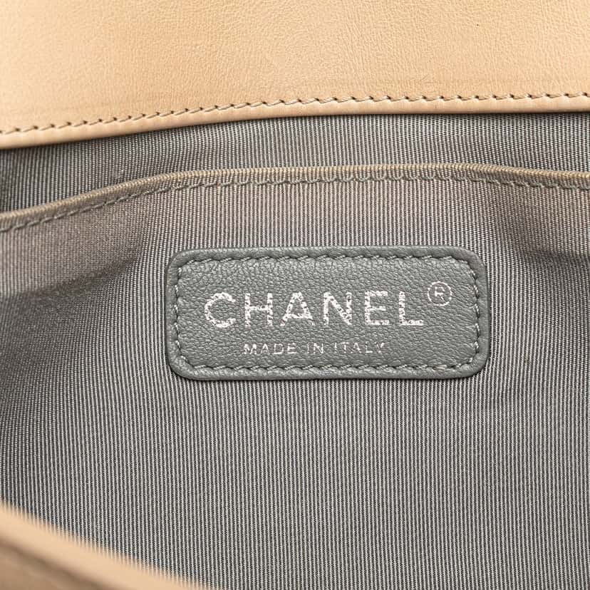 Chanel Old Medium Aged Calfskin Double Stitch Boy Flap Beige Leather Very good condition - Box View
