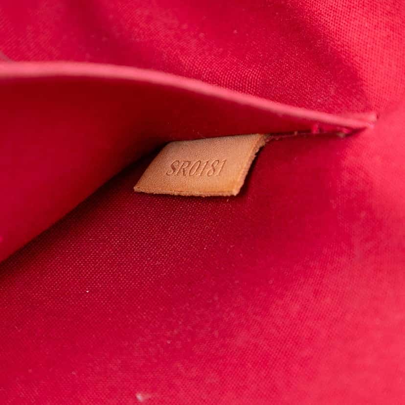 Louis Vuitton Monogram Vernis Roxbury Drive Red Leather Very good condition - Box View