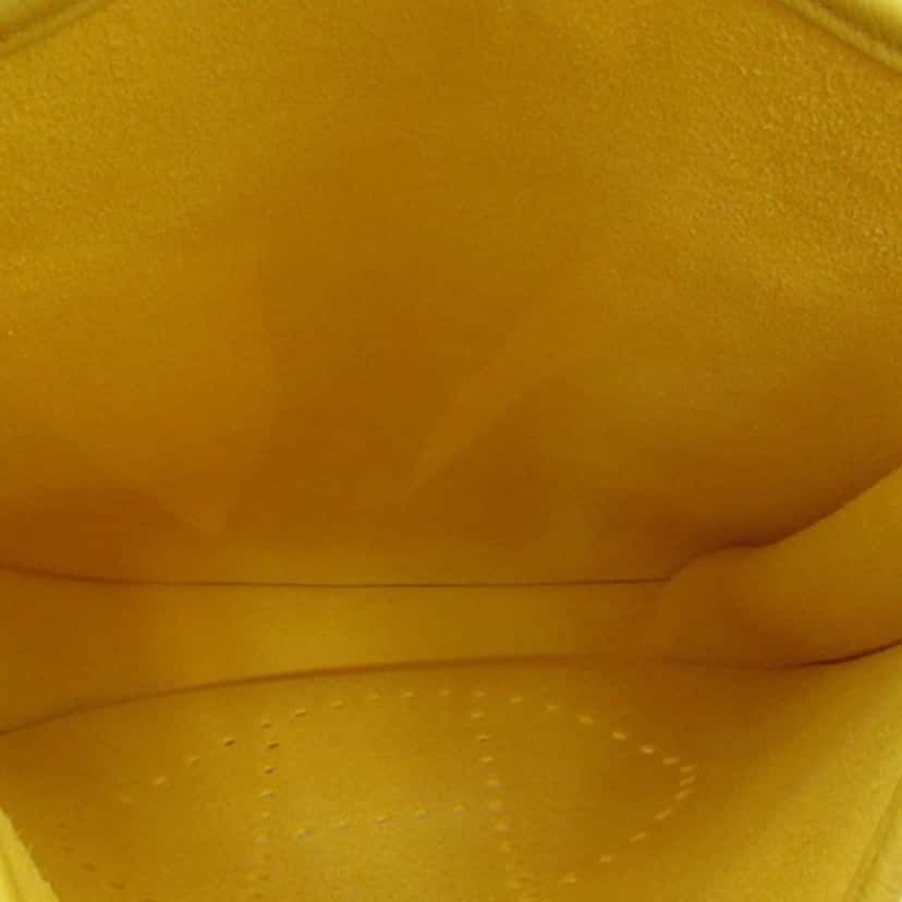Hermès Clemence Evelyne III PM Yellow Leather Very good condition - Box View