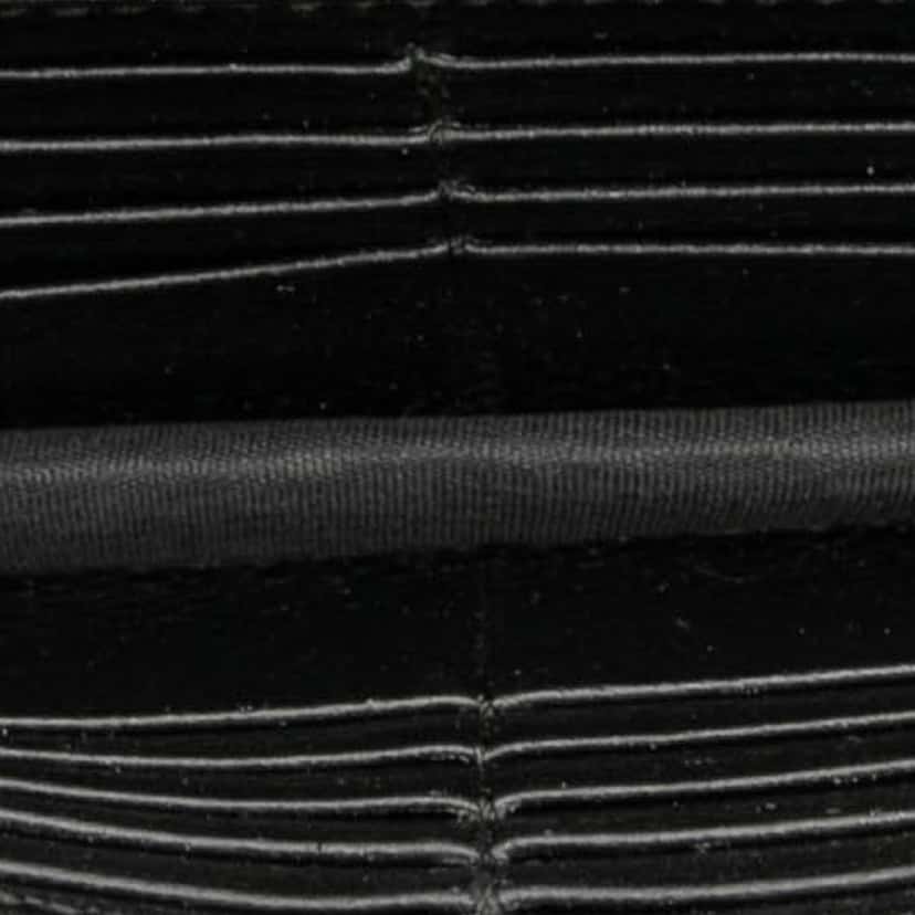 Gucci Leather Interlocking G Dollar Wallet on Chain Black Leather Very good condition - Model View