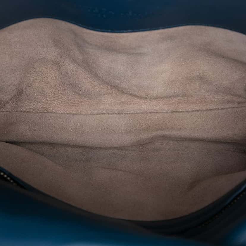Bottega Veneta Nappa Intrecciato Double Pocket Flap Crossbody Blue Leather Very good condition - Model View
