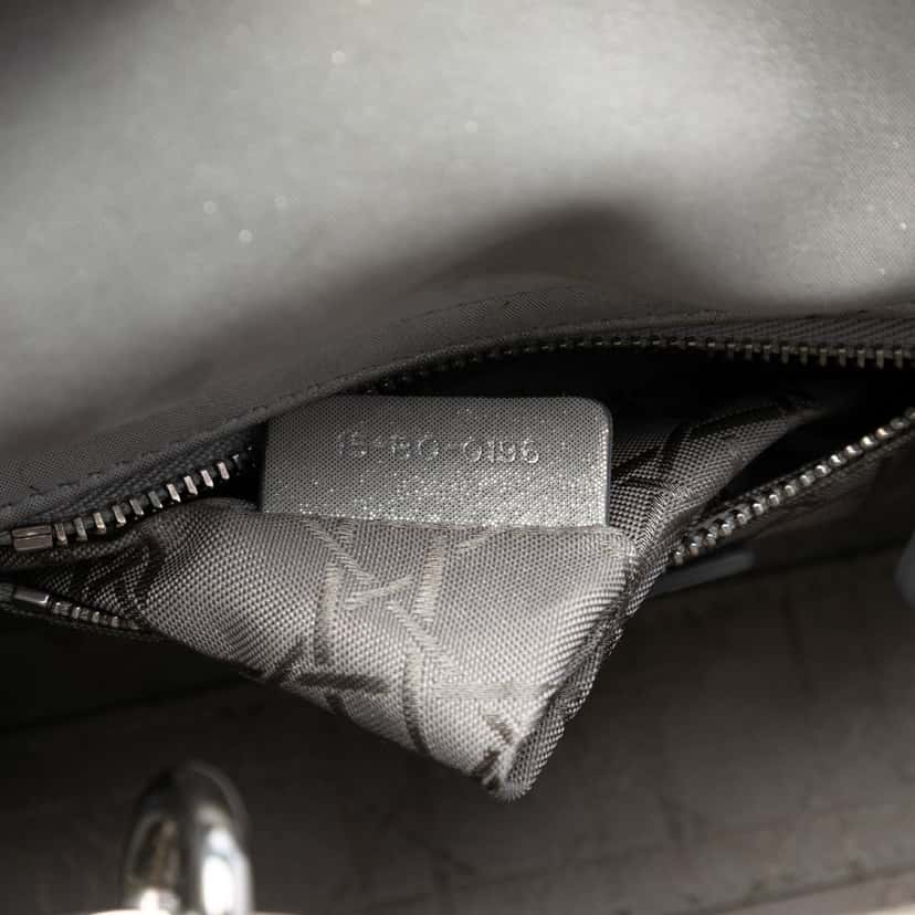 Dior Mini Iridescent Lambskin Cannage Lady Dior Silver Leather Very good condition - Box View