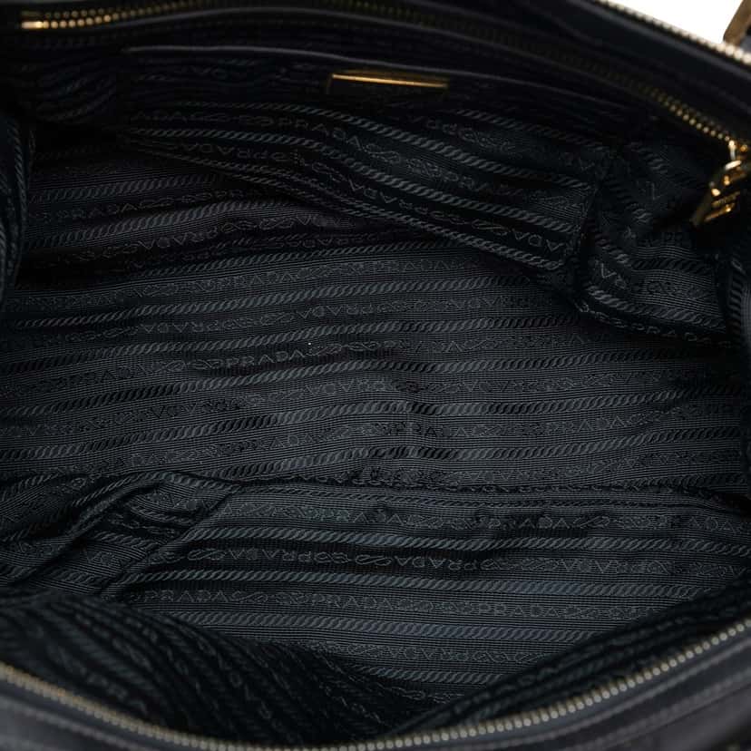 Prada Saffiano Trimmed Tessuto Satchel Black Very good condition - Model View