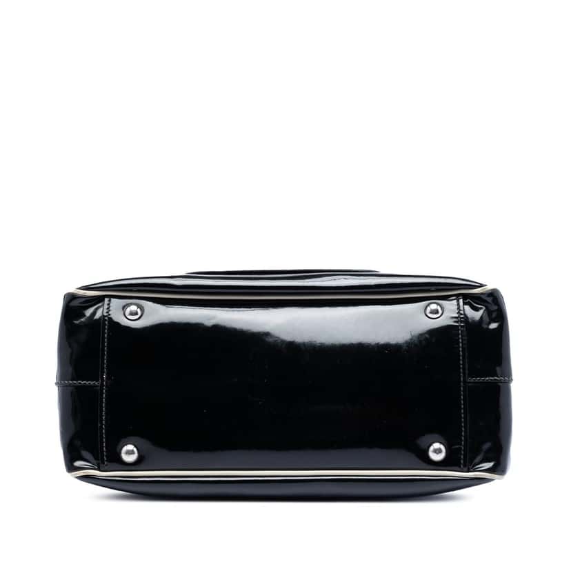 Miu Miu Patent Satchel Black Leather Very good condition - Inside View