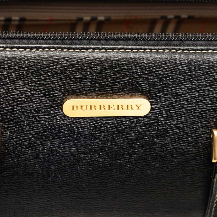 Burberry Leather Handbag Black Leather Very good condition - Box View