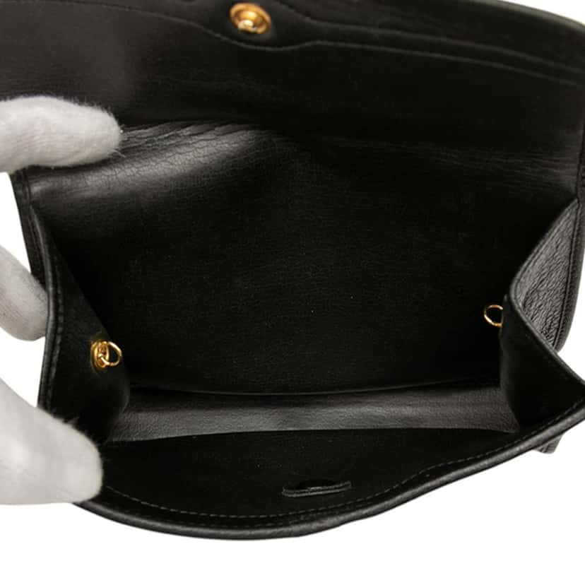 Dior Leather Chain Crossbody Black Leather Very good condition - Model View