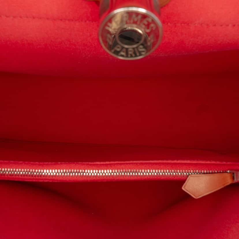 Hermès Toile Herbag Zip 31 Red Very good condition - Model View